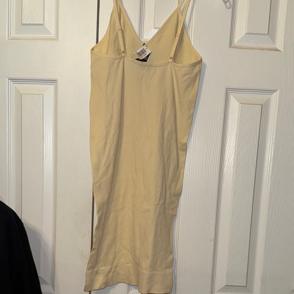 Charlotte Russe Cream Midi Dress - Picture 5 of 7
